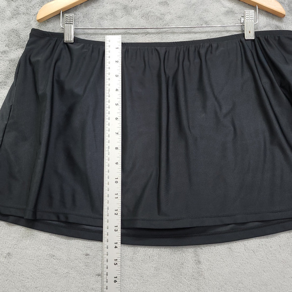 Catalina Swim Bottoms Womens Size XL (16-18) Black Solid Skirt Built-In Brief - Picture 8 of 9